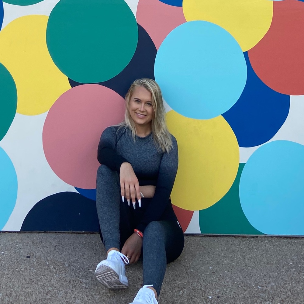 Meet your Posher, Hannah 🙂